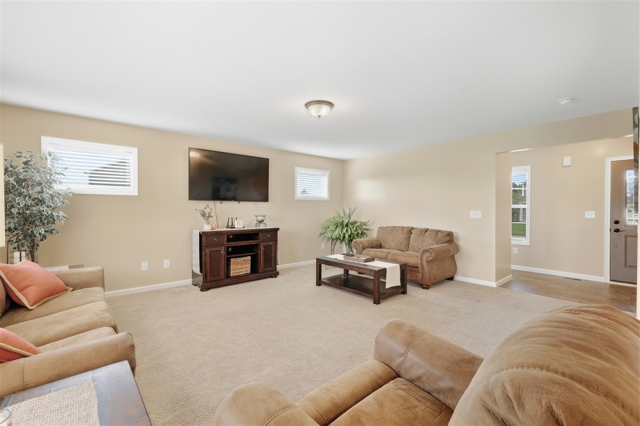 Photo 3 of Single family home for sale at 4400 Little Crk Ct, Cedar Springs, MI 49319 | MLS# 70560906 | Listing updated on 2026-10-05
