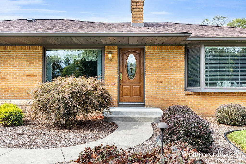 Photo 3 of Single family home for sale at 3817 Butterworth St, Grand Rapids, MI 49534 | MLS# 70560920 | Listing updated on 2026-10-05