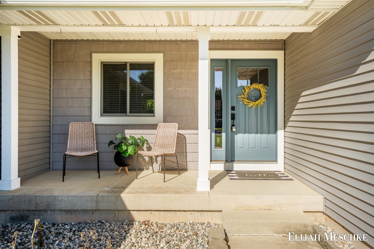 Photo 3 of Single family home for sale at 2026 Orchard Ridge Dr, Grand Rapids, MI 49534 | MLS# 70561032 | Listing updated on 2026-10-06
