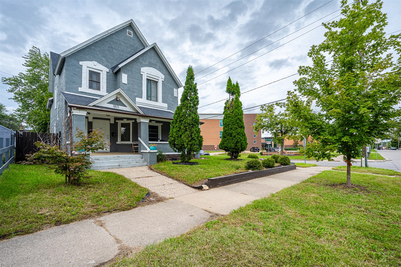Photo 2 of Multi family home for sale at 1801 College Ave, Grand Rapids, MI 49507 | MLS# 70561045 | Listing updated on 2026-10-08