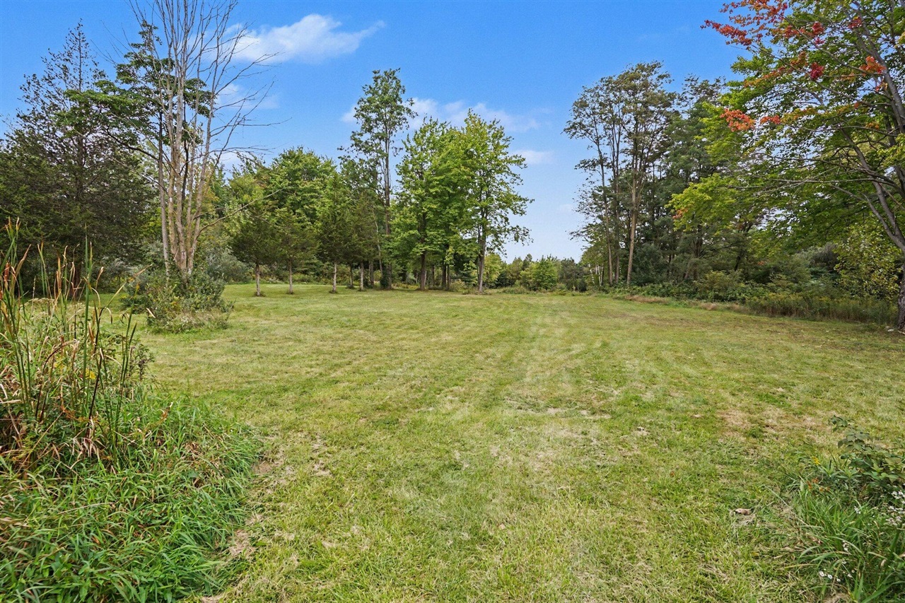 Photo 3 of Land for sale at V/l County Rd 376, Covert, MI 49013 | MLS# 70561146 | Listing updated on 2026-10-03