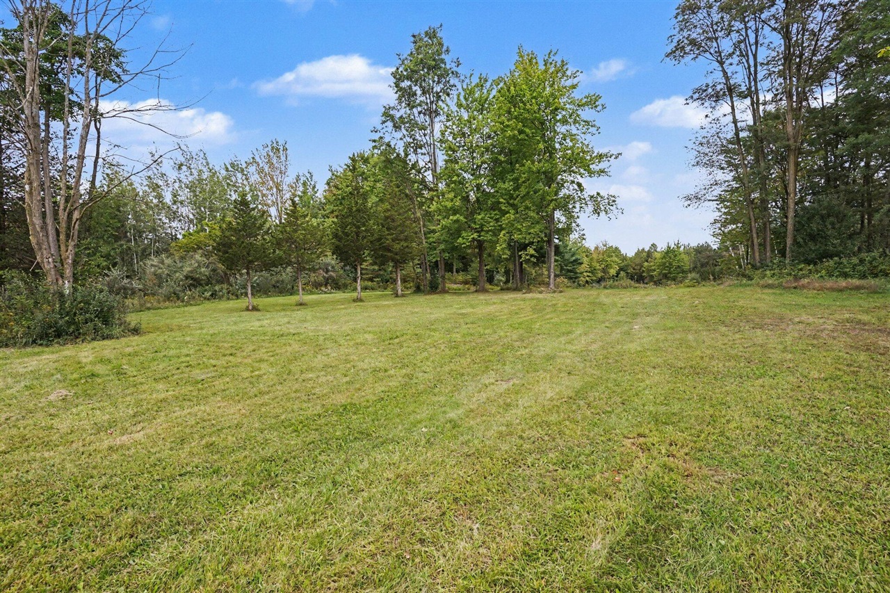 Photo 4 of Land for sale at V/l County Rd 376, Covert, MI 49013 | MLS# 70561146 | Listing updated on 2026-10-03