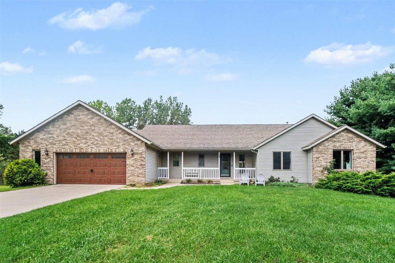 Photo 1 of Sale Pending at 8969 Myers Lake Ave, Rockford, MI 49341 | MLS# 70561257 | Listing updated on 2026-10-05