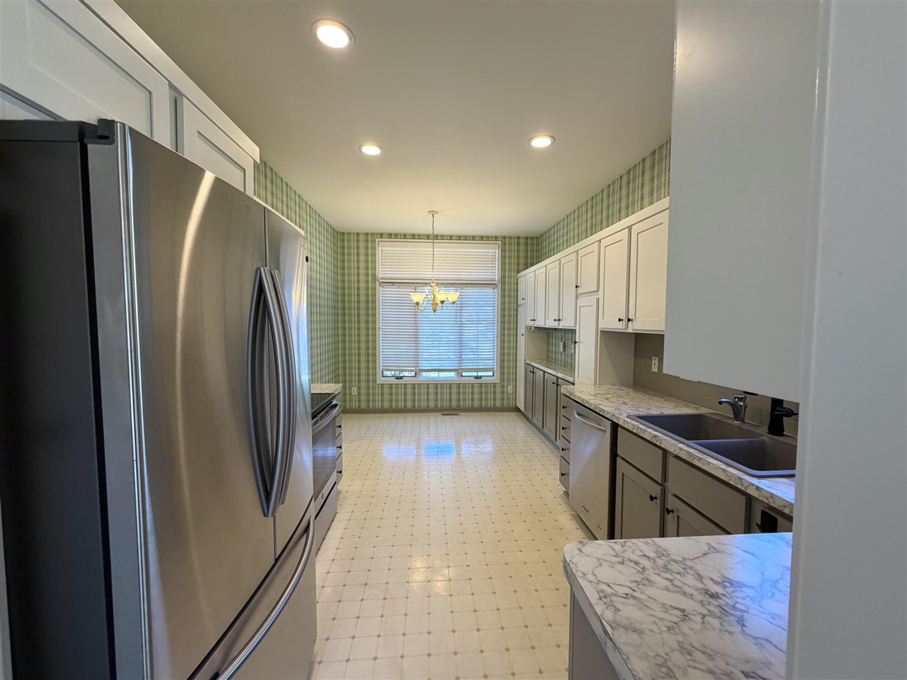 Photo 3 of Condo for sale at 1924 Hidden Oak Ct, Grand Rapids, MI 49546 | MLS# 70561372 | Listing updated on 2026-10-07