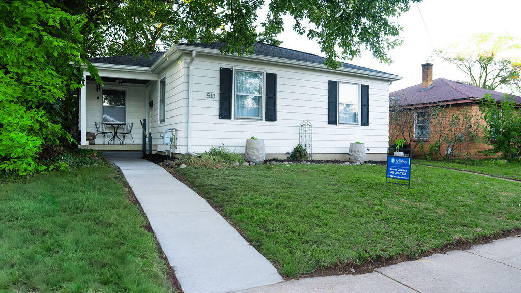 Single family home for sale at 513 Julia St, Grand Rapids, MI 49505 | MLS# 70561414