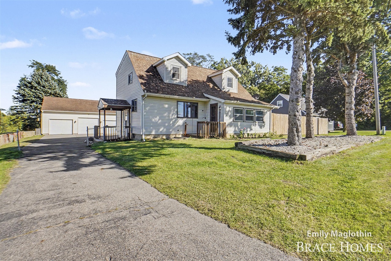 Single family home for sale at 9422 Sparta Ave, Sparta, MI 49345 | MLS# 70561476