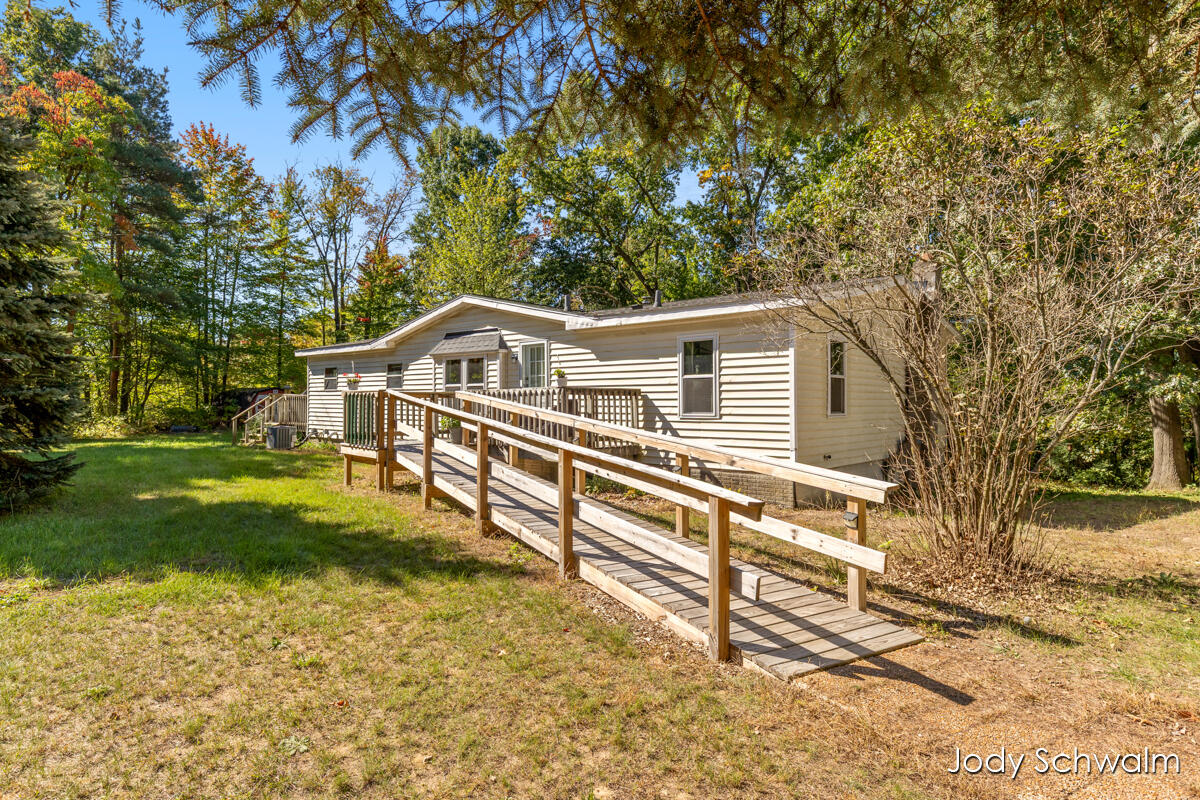 Photo 1 of Sale Pending at 14075 Hanna Ave, Cedar Springs, MI 49319 | MLS# 70561499 | Listing updated on 2026-10-02