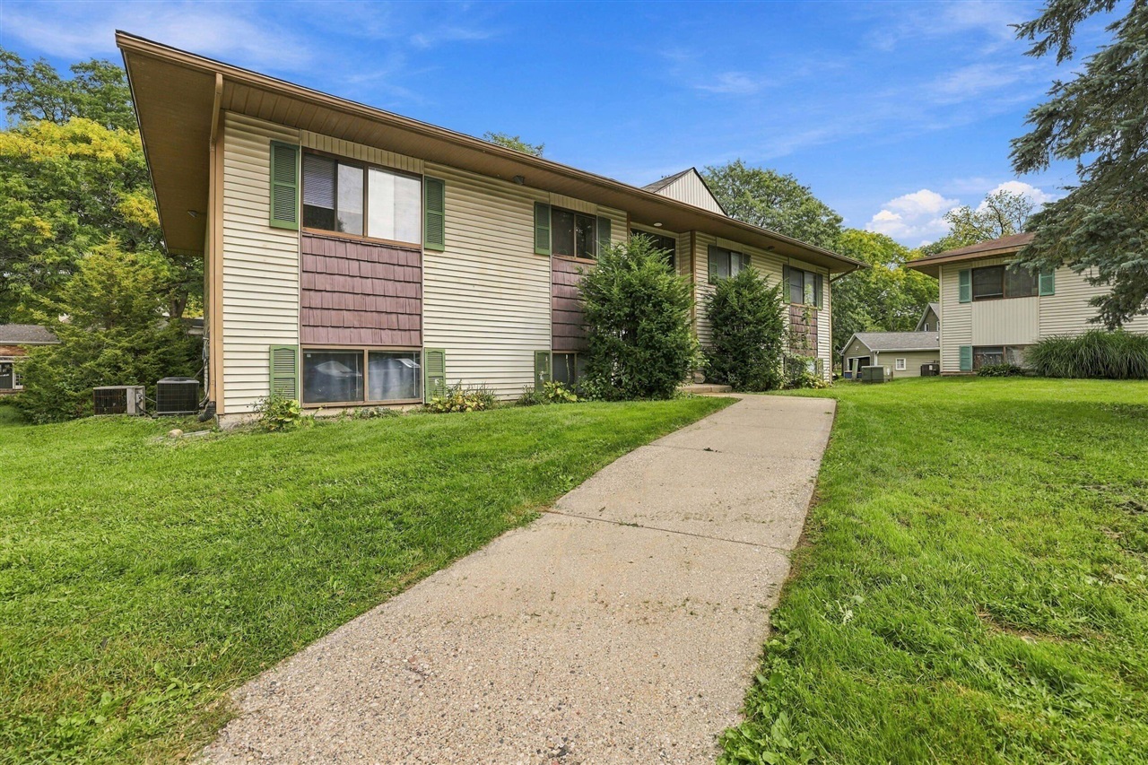 Photo 2 of Multi family home for sale at 820 Carrier Crk Blvd, Grand Rapids, MI 49503 | MLS# 70561504 | Listing updated on 2026-10-06