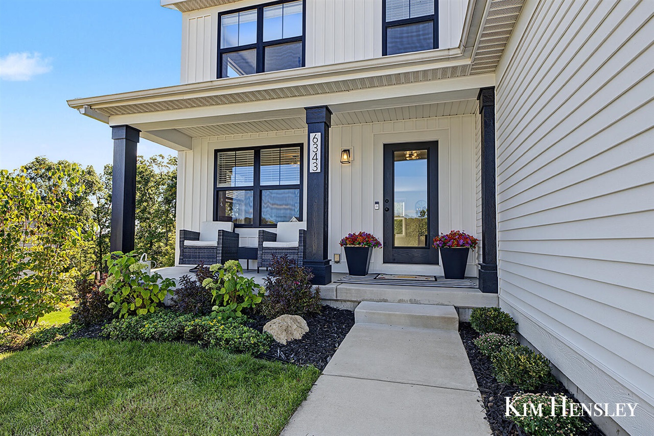 Photo 2 of Single family home for sale at 6343 Bentley Dr, Belmont, MI 49306 | MLS# 70561522 | Listing updated on 2026-10-02