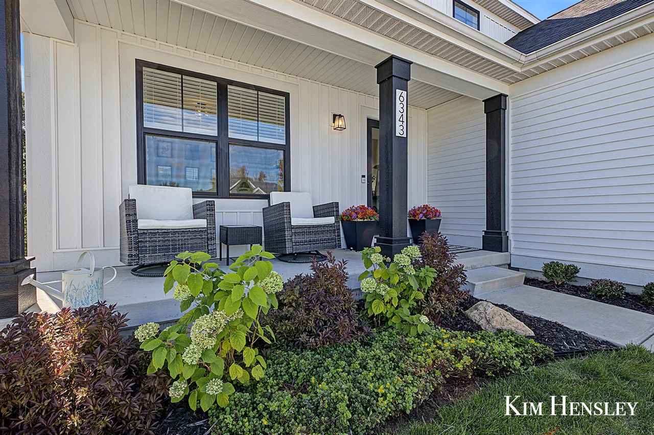 Photo 3 of Single family home for sale at 6343 Bentley Dr, Belmont, MI 49306 | MLS# 70561522 | Listing updated on 2026-10-02