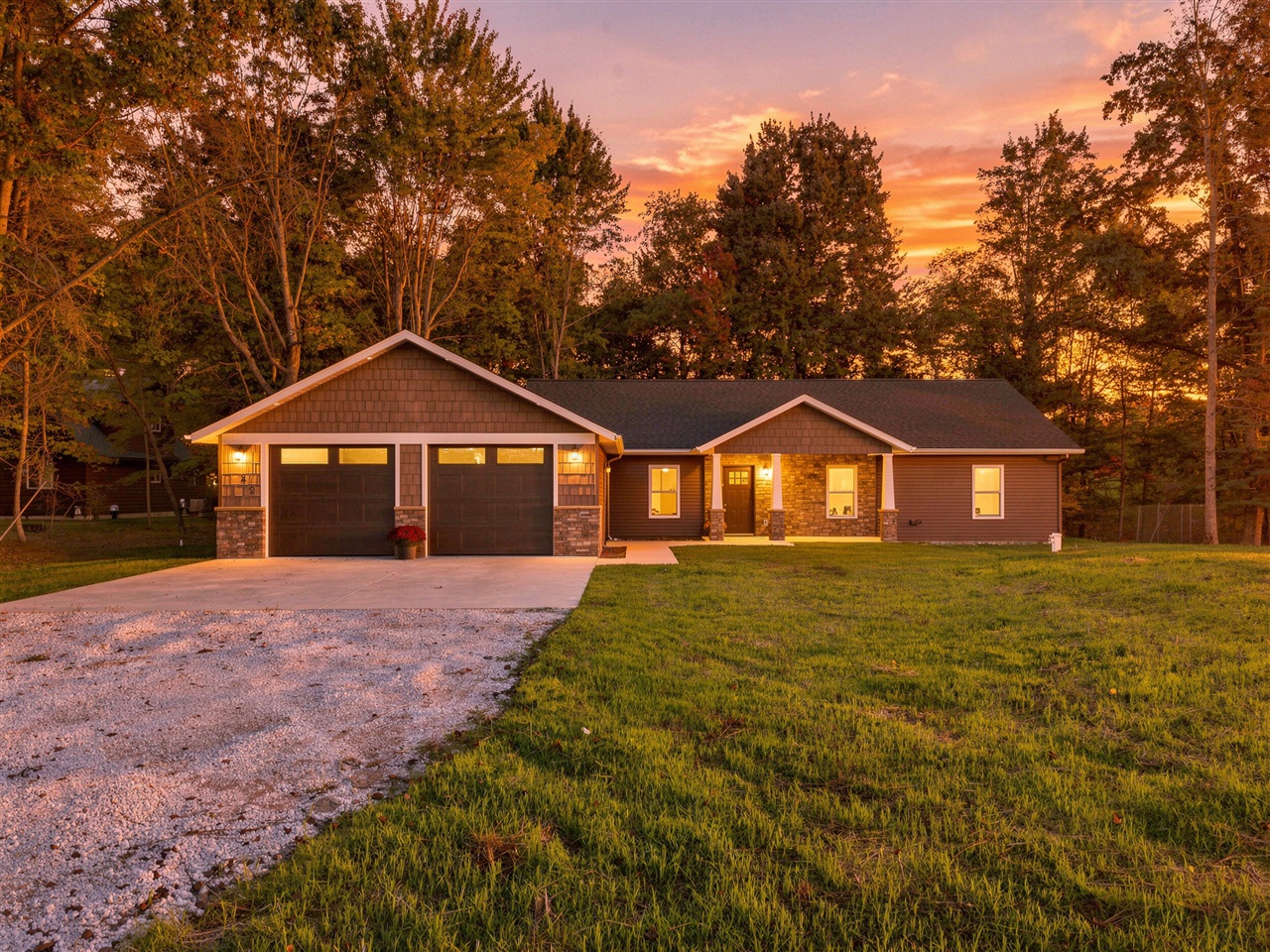 Photo 1 of Single family home for sale at 6742 Abbey Ln, Canadian Lakes, MI 49346 | MLS# 70561542 | Listing updated on 2026-10-07