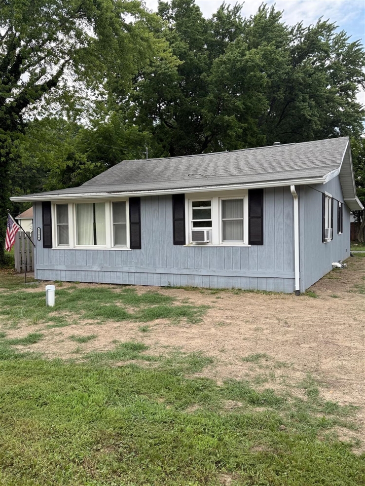Photo 1 of Single family home for sale at 5726 Paw Lake Rd, Coloma, MI 49038 | MLS# 70561570 | Listing updated on 2026-10-01