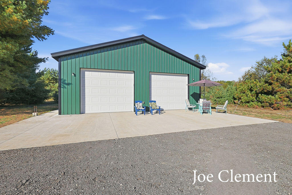 Photo 2 of Single family home for sale at 5600 W Limbaugh Ln, Fremont, MI 49412 | MLS# 70561631 | Listing updated on 2026-10-01