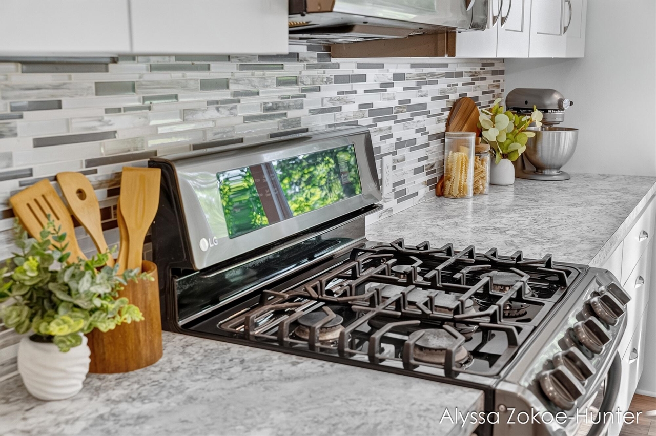 Photo 2 of Single family home for sale at 1938 Moerland Ct, Grand Rapids, MI 49504 | MLS# 70561668 | Listing updated on 2026-10-06