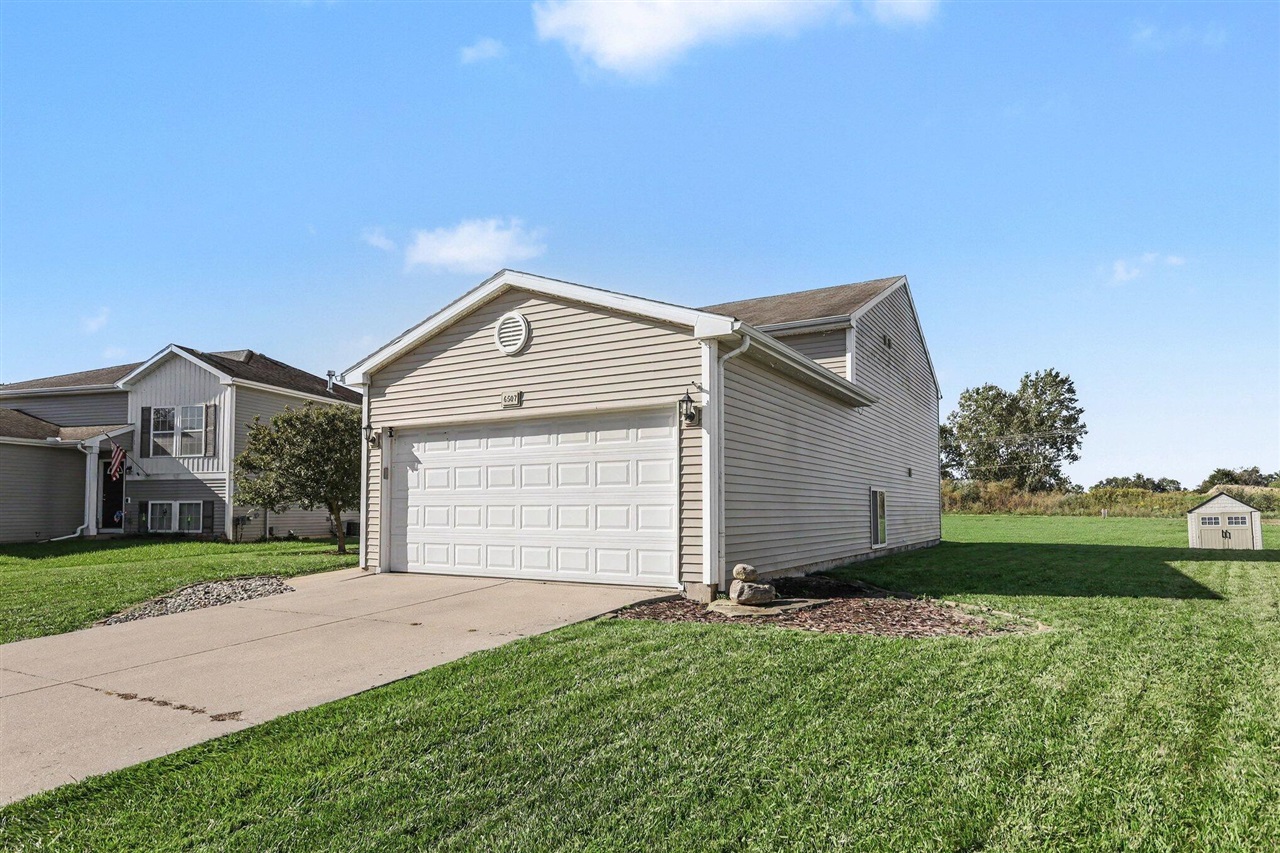 Photo 2 of Single family home for sale at 6507 Kodiak Dr, Alto, MI 49302 | MLS# 70561696 | Listing updated on 2026-10-04