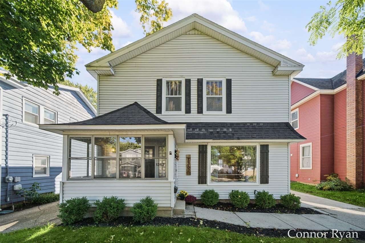 Photo 1 of Single family home for sale at 1362 Columbia Ave, Grand Rapids, MI 49505 | MLS# 70561747 | Listing updated on 2026-10-02