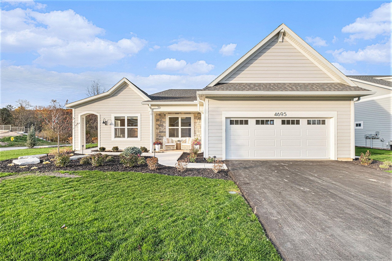 Photo 1 of Single family home for sale at 4695 Knapp Blf Dr, Grand Rapids, MI 49525 | MLS# 70561855 | Listing updated on 2026-10-04