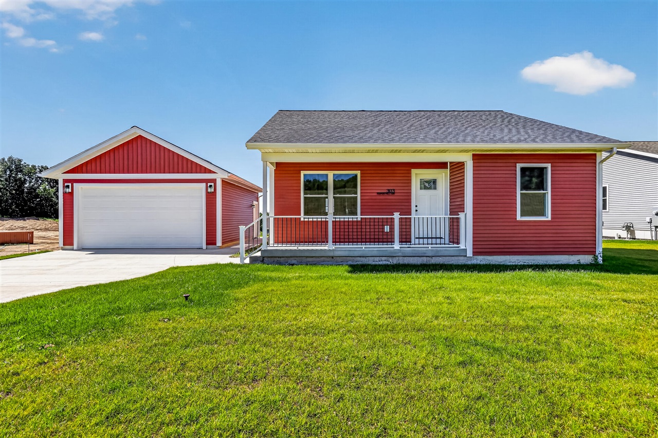 Single family home for sale at 303 Aspen Hl Dr, Shelby, MI 49455 | MLS# 70561949