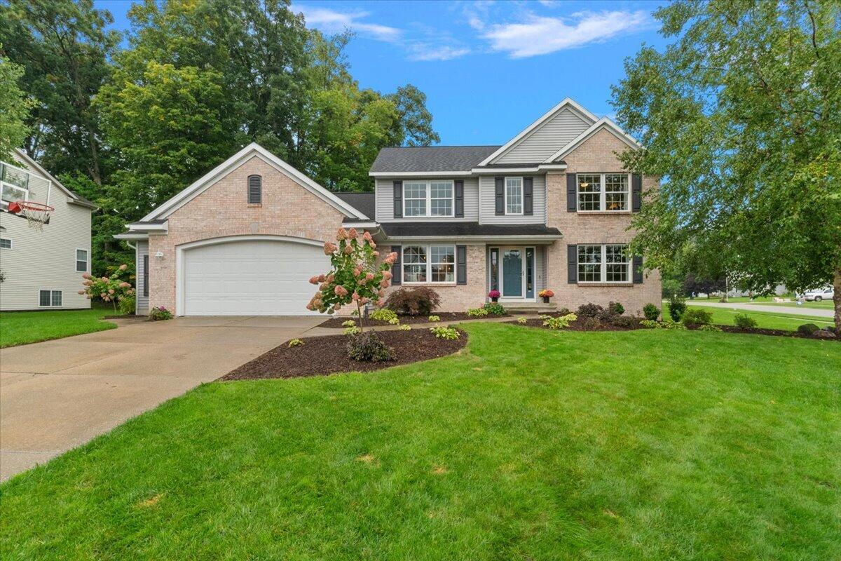 Photo 1 of Single family home for sale at 8140 Siesta Dr, Rockford, MI 49341 | MLS# 70562024 | Listing updated on 2026-10-04