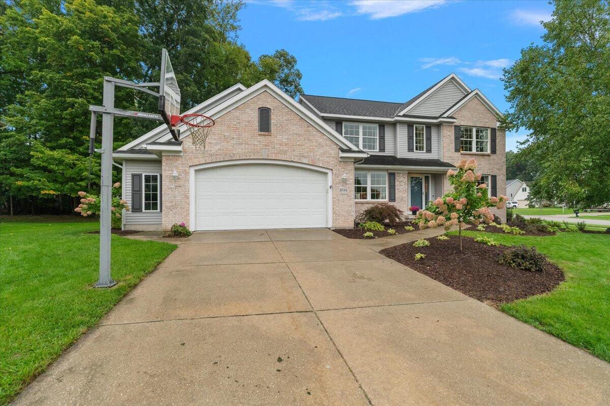 Photo 3 of Single family home for sale at 8140 Siesta Dr, Rockford, MI 49341 | MLS# 70562024 | Listing updated on 2026-10-04