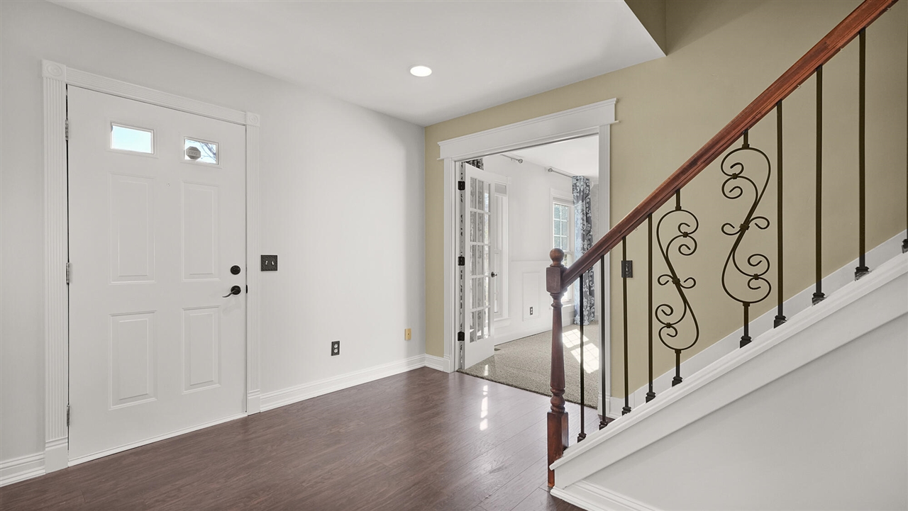 Photo 3 of Single family home for sale at 5427 N Silverstone Dr, Comstock Park, MI 49321 | MLS# 70562031 | Listing updated on 2026-10-06