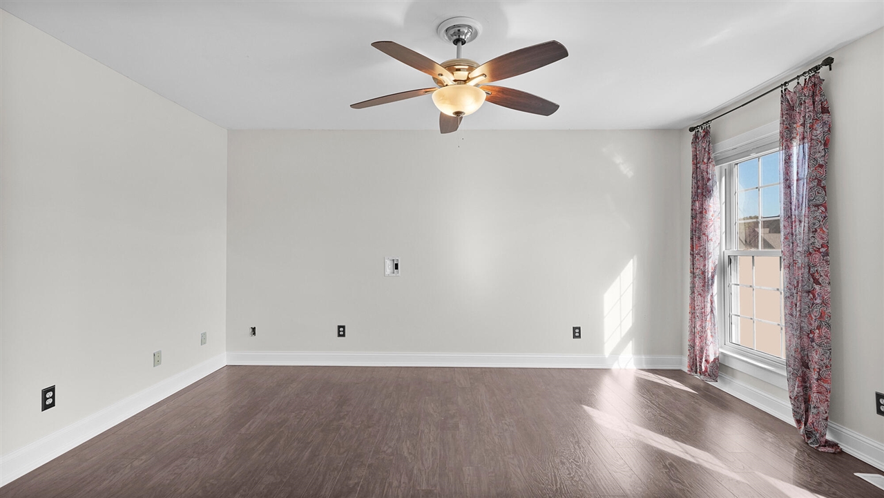 Photo 3 of Single family home for sale at 5427 N Silverstone Dr, Comstock Park, MI 49321 | MLS# 70562031 | Listing updated on 2026-10-06