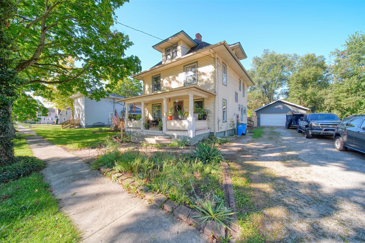 Photo 2 of Single family home for sale at 511 N Summit St, Morenci, MI 49256 | MLS# 70562039 | Listing updated on 2026-10-06