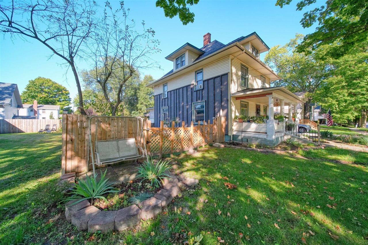 Photo 3 of Single family home for sale at 511 N Summit St, Morenci, MI 49256 | MLS# 70562039 | Listing updated on 2026-10-06