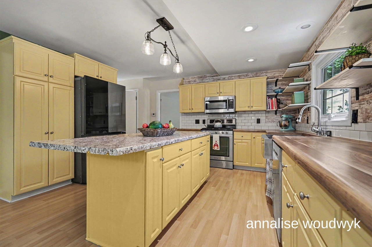 Photo 4 of Single family home for sale at 7579 100th Street, Caledonia, MI 49316 | MLS# 70562054 | Listing updated on 2026-10-07