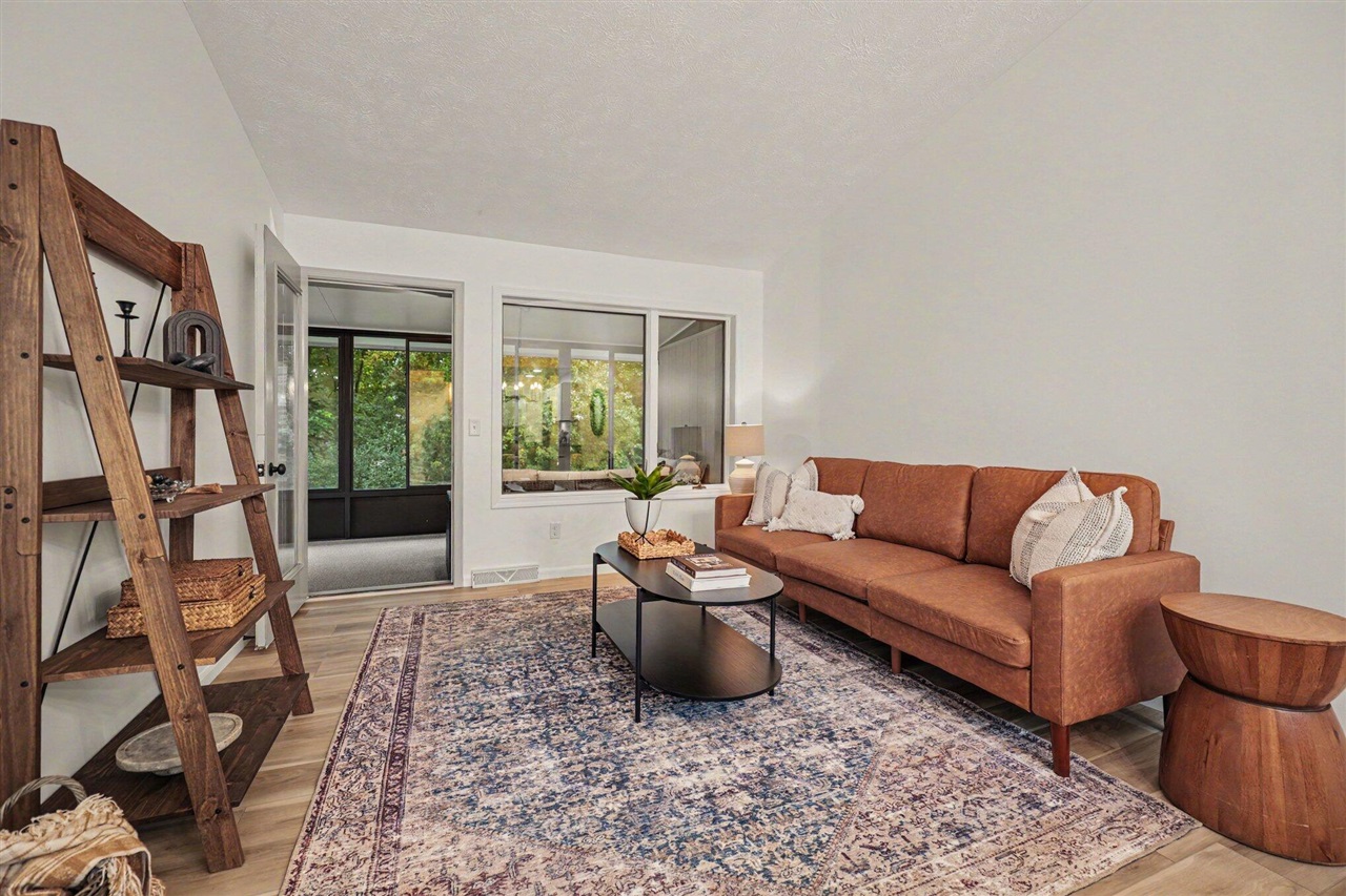 Photo 2 of Condo for sale at 4753 Rockvalley Dr, Grand Rapids, MI 49525 | MLS# 70562058 | Listing updated on 2026-10-05