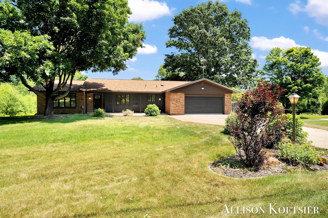 Photo 3 of Single family home for sale at 3890 Walker Ave, Grand Rapids, MI 49544 | MLS# 70562091 | Listing updated on 2026-10-07