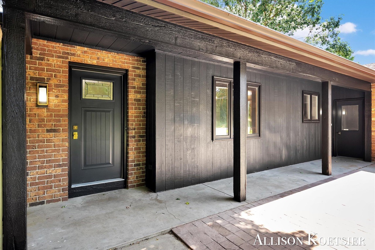 Photo 4 of Single family home for sale at 3890 Walker Ave, Grand Rapids, MI 49544 | MLS# 70562091 | Listing updated on 2026-10-07