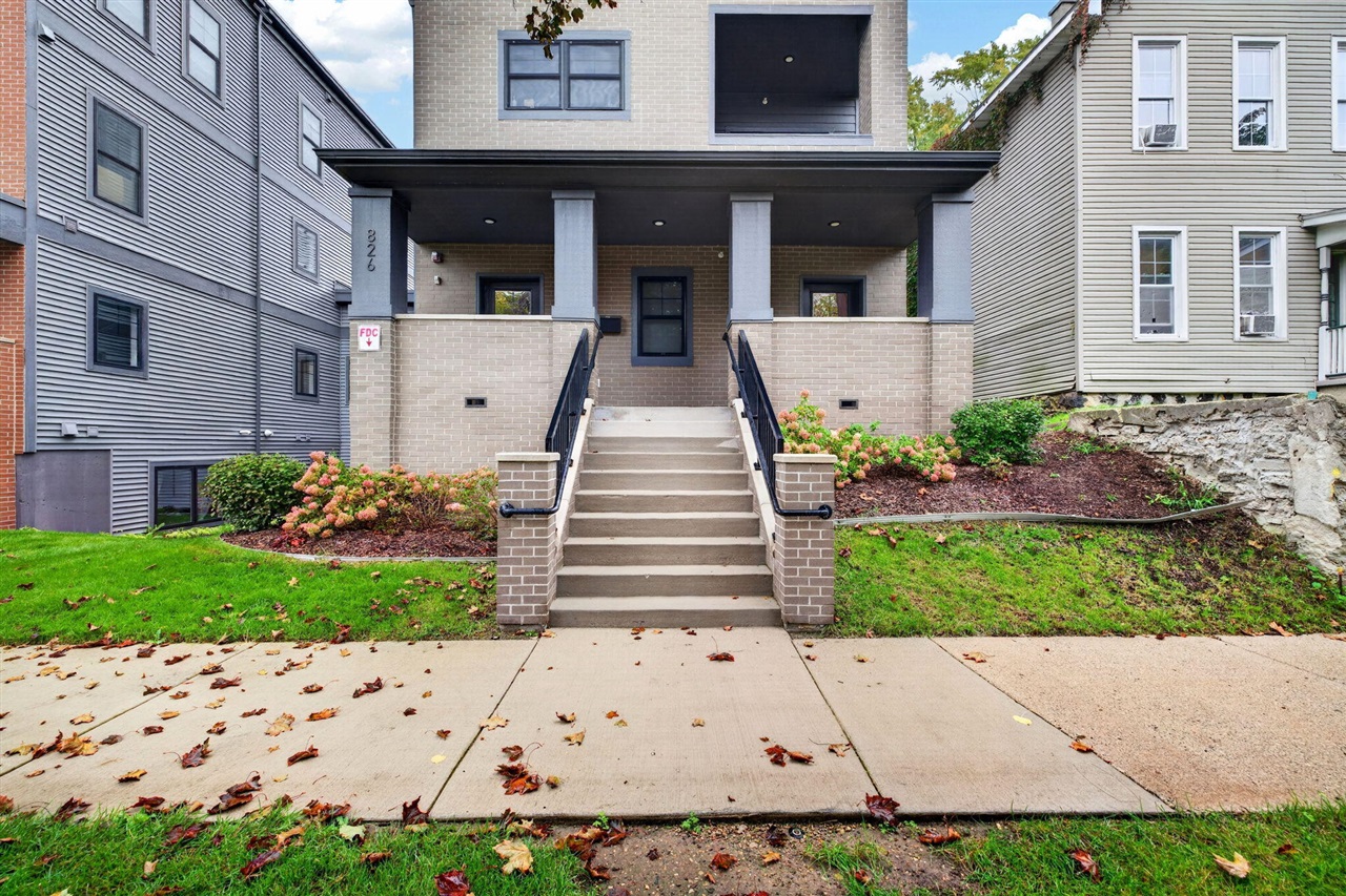Photo 1 of Condo for sale at 826 Fairview Ave #3, Grand Rapids, MI 49503 | MLS# 70562100 | Listing updated on 2026-10-08