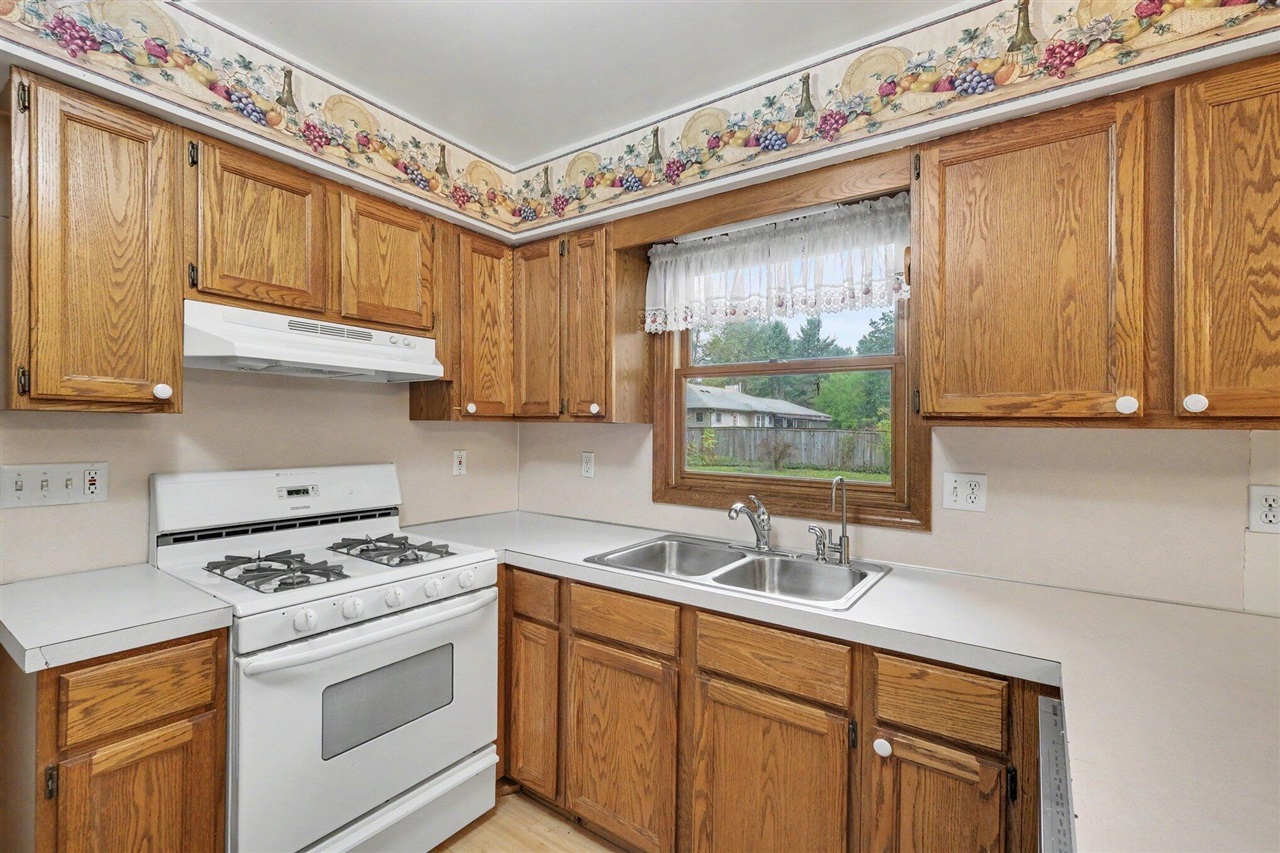 Photo 3 of Single family home for sale at 13050 Lincoln Lake Ave, Gowen, MI 49326 | MLS# 70562150 | Listing updated on 2026-10-04