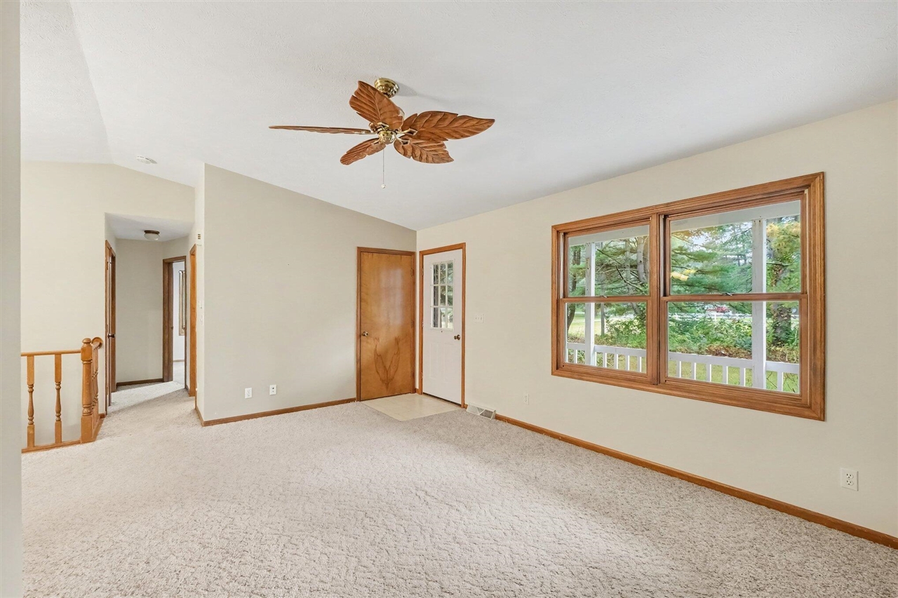 Photo 4 of Single family home for sale at 13050 Lincoln Lake Ave, Gowen, MI 49326 | MLS# 70562150 | Listing updated on 2026-10-04