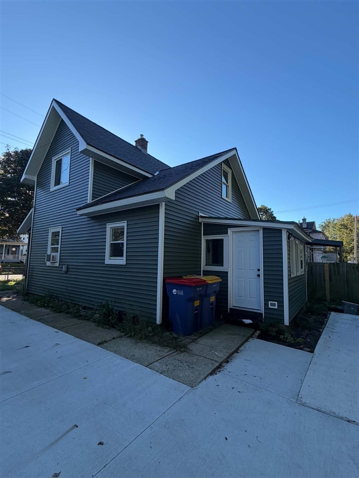 Photo 2 of Multi family home for sale at 47 Straight Ave, Grand Rapids, MI 49504 | MLS# 70562278 | Listing updated on 2026-10-03