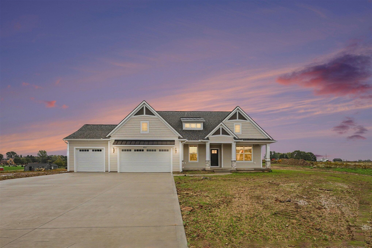 Photo 2 of Single family home for sale at 8524 Bosque Dr, Caledonia, MI 49316 | MLS# 70562302 | Listing updated on 2026-10-04