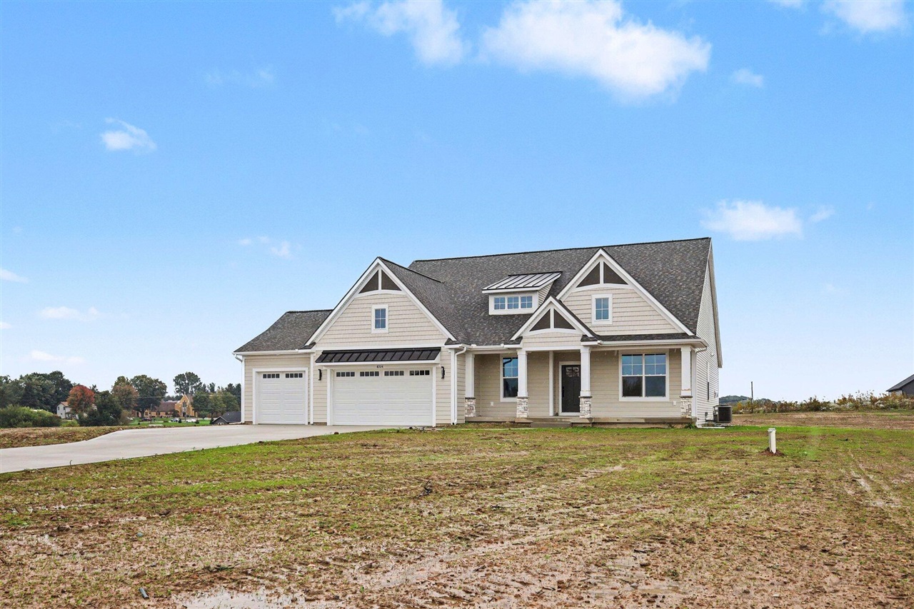 Photo 3 of Single family home for sale at 8524 Bosque Dr, Caledonia, MI 49316 | MLS# 70562302 | Listing updated on 2026-10-04