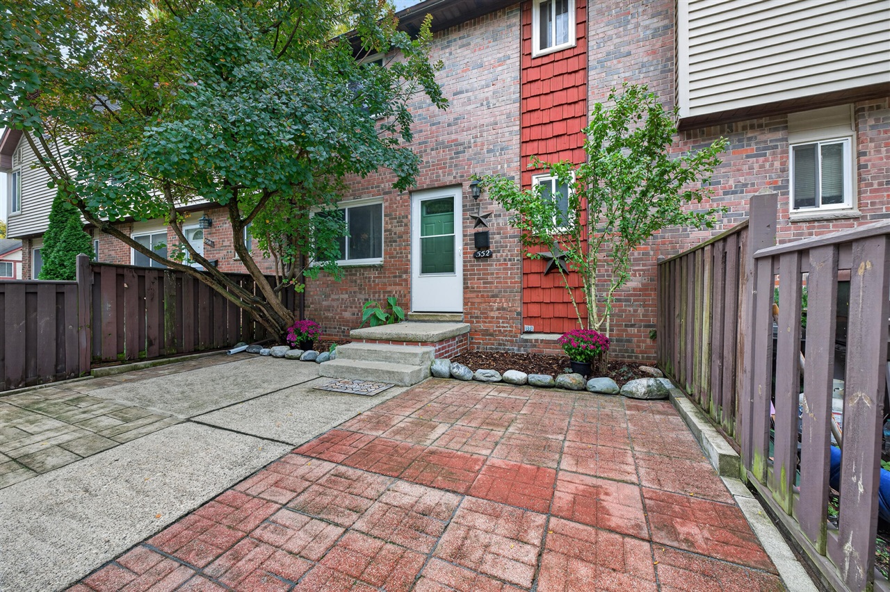 Photo 2 of Condo for sale at 552 Terrace Ln, Ypsilanti, MI 48198 | MLS# 70562373 | Listing updated on 2026-10-07