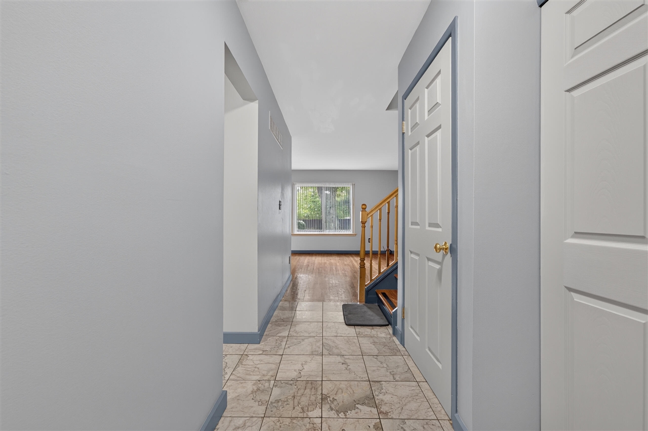 Photo 3 of Condo for sale at 552 Terrace Ln, Ypsilanti, MI 48198 | MLS# 70562373 | Listing updated on 2026-10-07