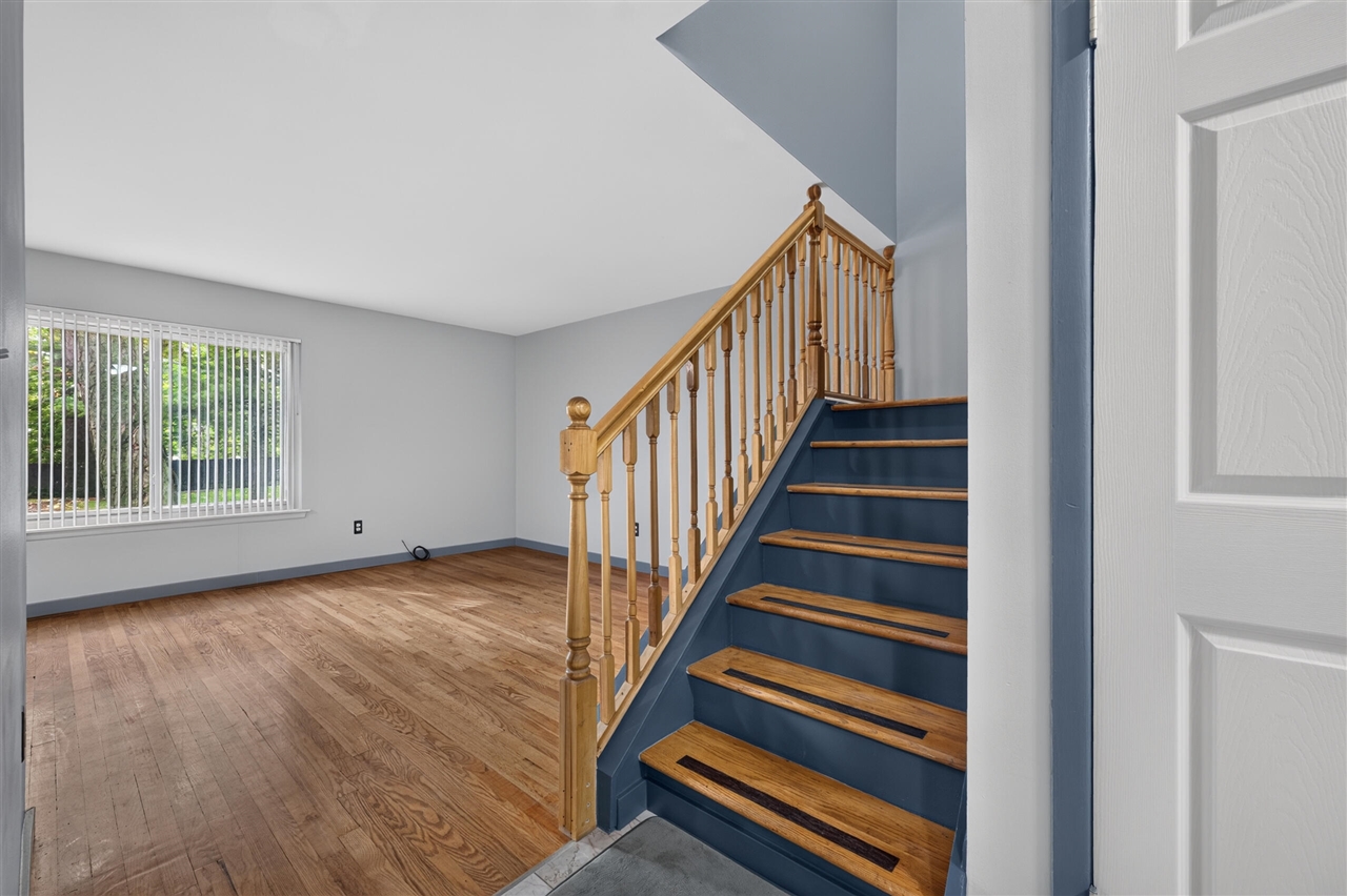 Photo 3 of Condo for sale at 552 Terrace Ln, Ypsilanti, MI 48198 | MLS# 70562373 | Listing updated on 2026-10-07