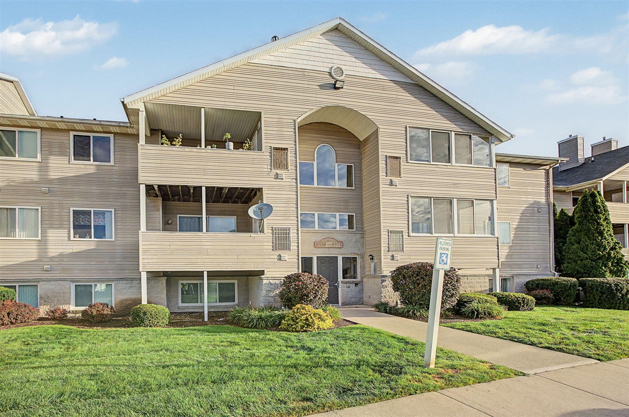 Photo 2 of Condo for sale at 8364 N Jasonville Ct, Caledonia, MI 49316 | MLS# 70562446 | Listing updated on 2026-10-05