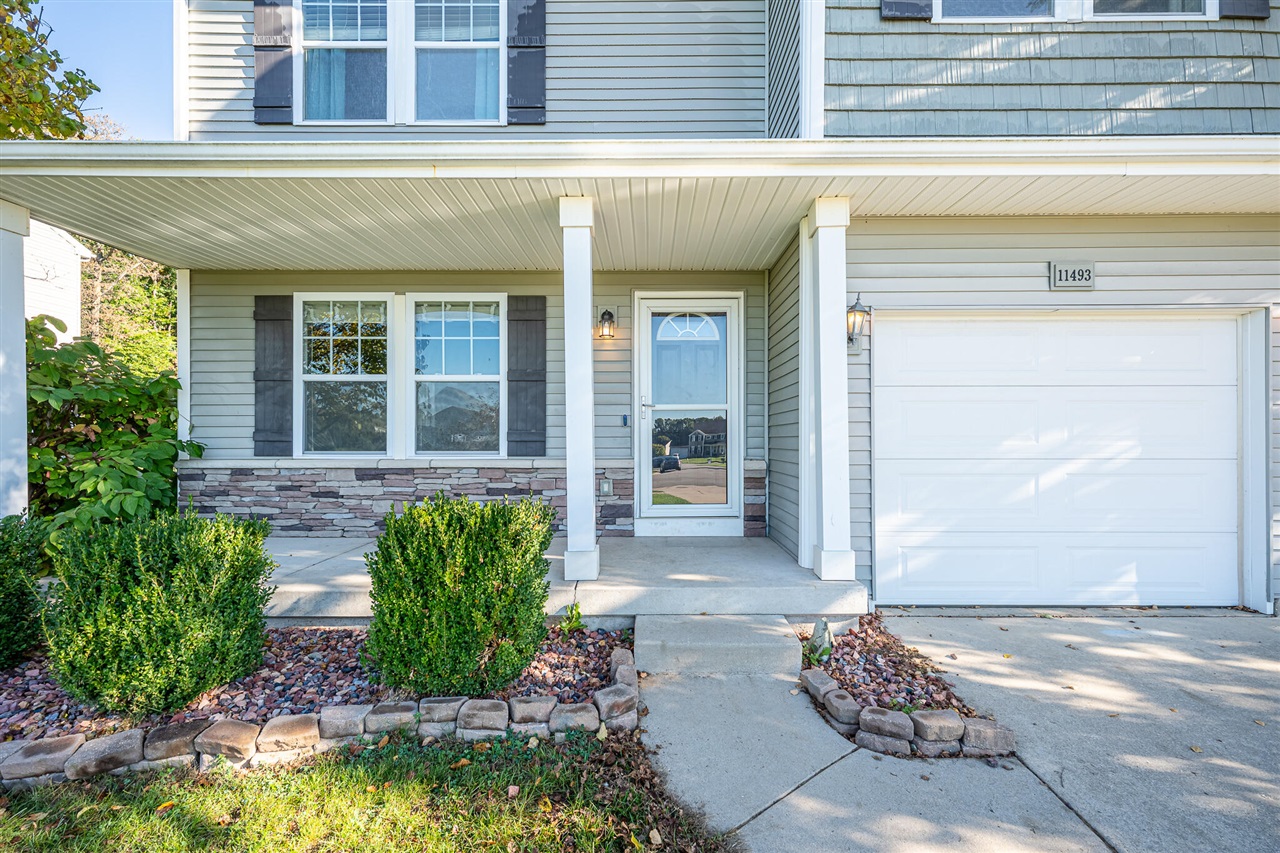 Photo 3 of Single family home for sale at 11493 Trent St, Lowell, MI 49331 | MLS# 70562454 | Listing updated on 2026-10-05