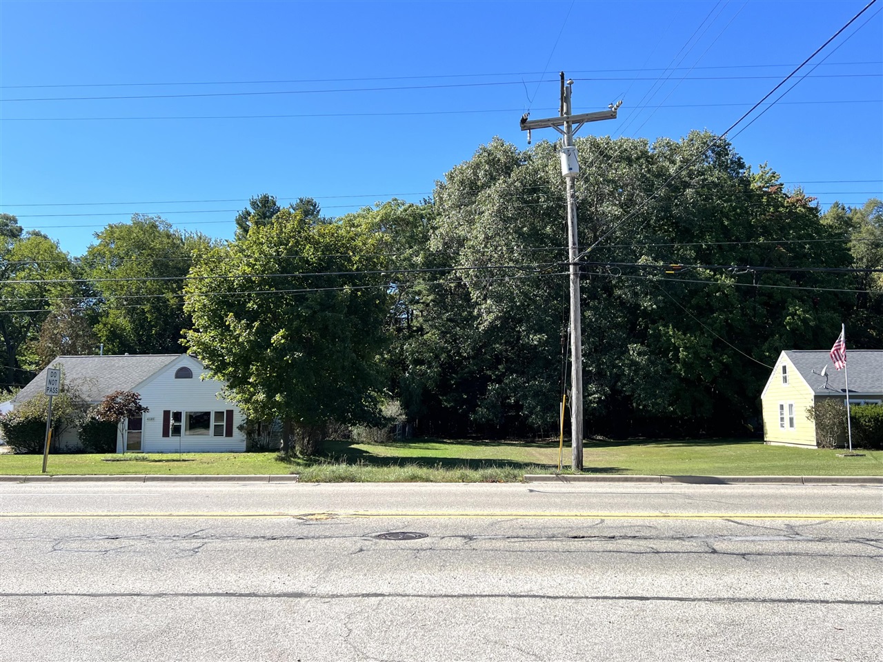 Photo 1 of Land for sale at 4575 Henry St, Norton Shores, MI 49441 | MLS# 70562533 | Listing updated on 2026-10-07