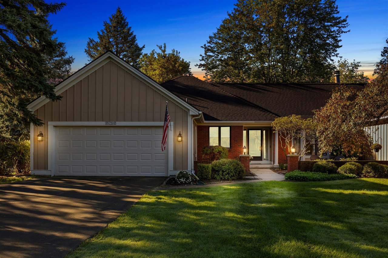 Photo 3 of Condo for sale at 5126 S Quail Crst Dr, Grand Rapids, MI 49546 | MLS# 70562584 | Listing updated on 2026-10-08
