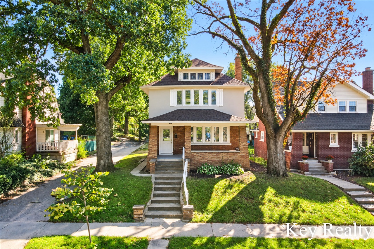 Photo 1 of Single family home for sale at 1242 Alexander St, Grand Rapids, MI 49506 | MLS# 70562753 | Listing updated on 2026-10-07