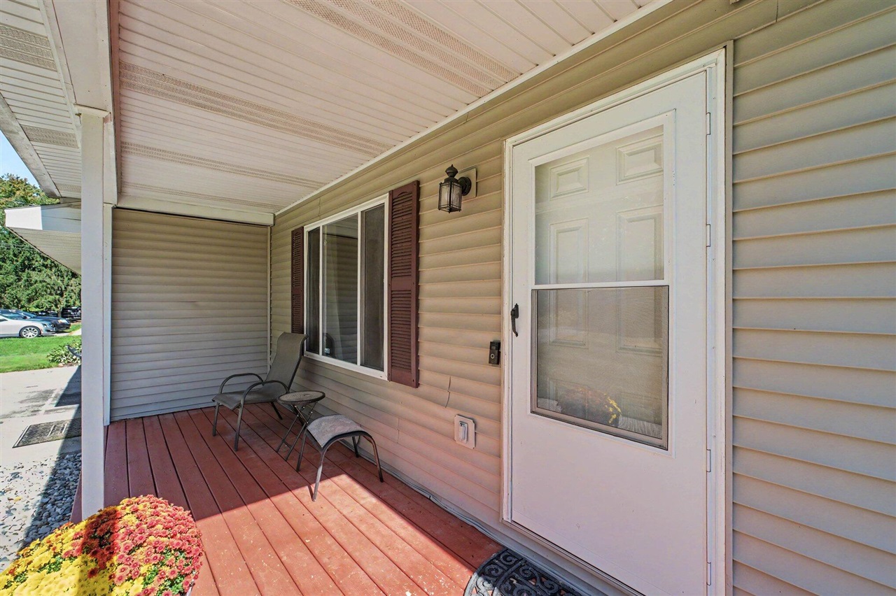 Photo 2 of Single family home for sale at 11936 Harvard Ave, Rockford, MI 49341 | MLS# 70563015 | Listing updated on 2026-10-07