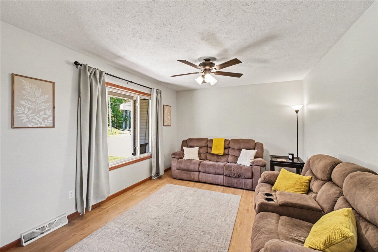 Photo 4 of Single family home for sale at 11936 Harvard Ave, Rockford, MI 49341 | MLS# 70563015 | Listing updated on 2026-10-07