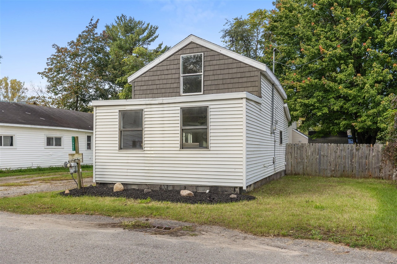 Single family home for sale at 11921 Roxbury Dr, Sparta, MI 49345 | MLS# 70563124