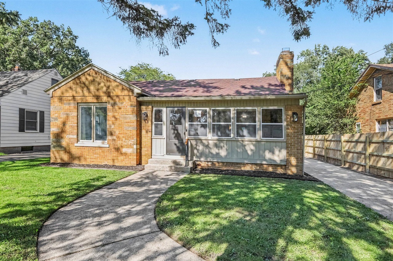 Photo 2 of Single family home for sale at 39 Celia St, Grand Rapids, MI 49548 | MLS# 70563208 | Listing updated on 2026-10-08